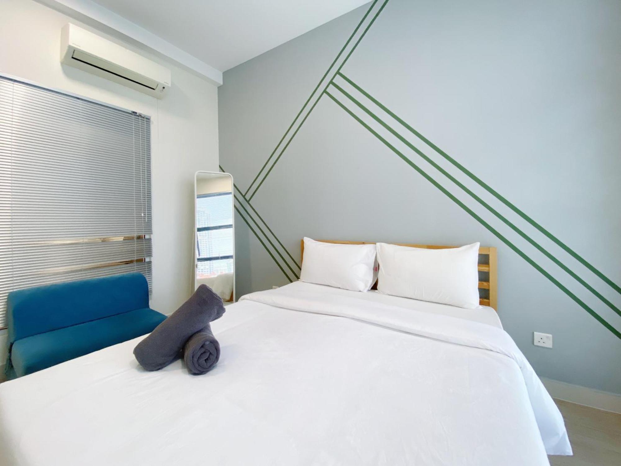 At Regalia And By The Relaxstay Apartment *